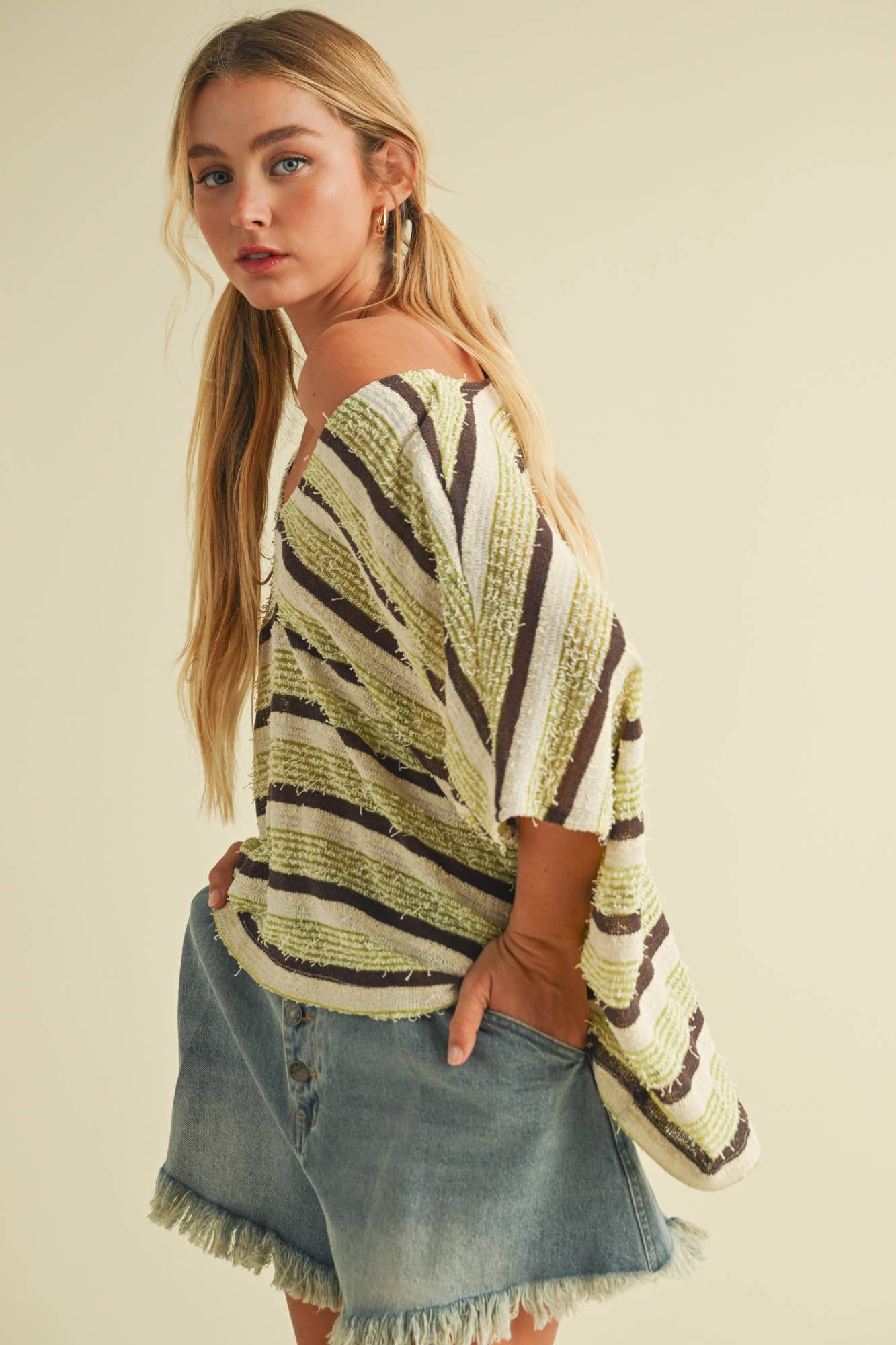 V NECK DOLMAN SLEEVE STRIPED TOP