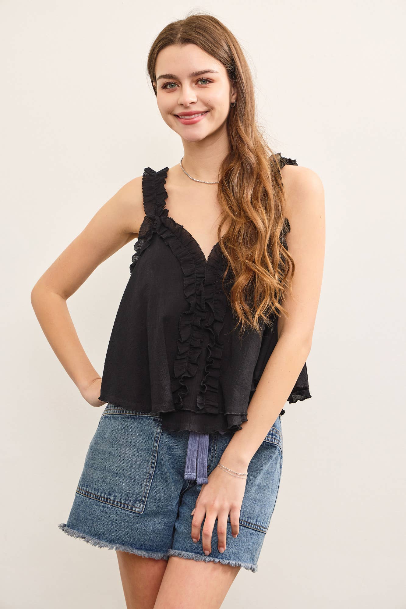 GATHERED RUFFLE STRAP V NECK TOP: White / S
